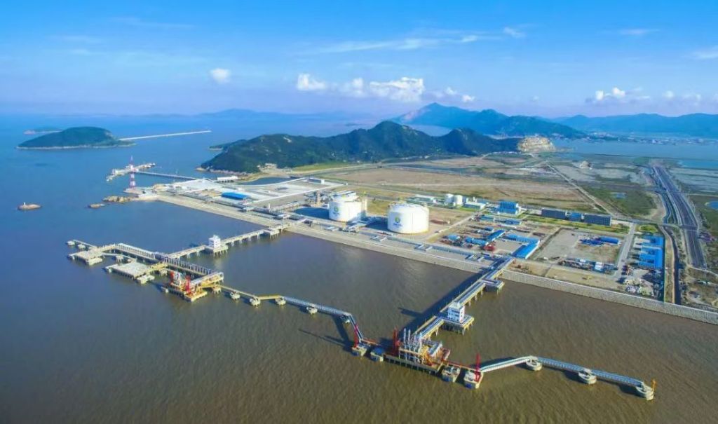 岛上有桩基工程没有啊?0漫步人生路:有啊?